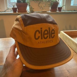 Ciele running hat